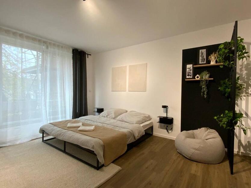 Stilvolle, neuwertige und vollmöblierte Wohnung in Ratingen-Mitte