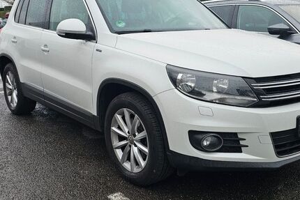 VW Tiguan 131.600 km 15.500 &euro; Duisburg 47179