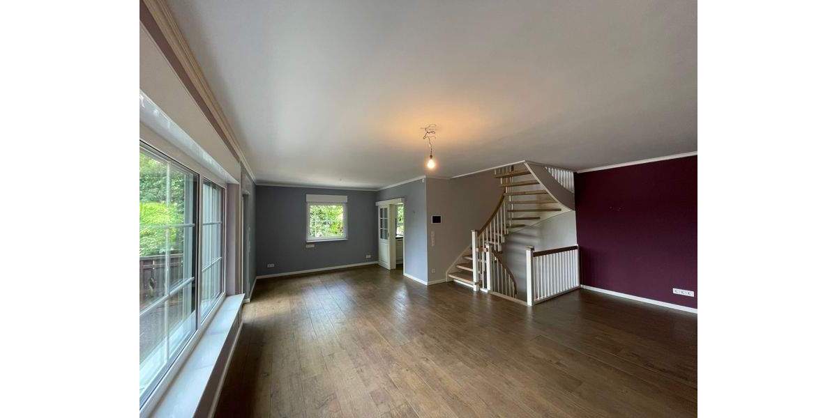 Modernisierte Doppelhaushälfte in Essen Heisingen! 6 zimmer