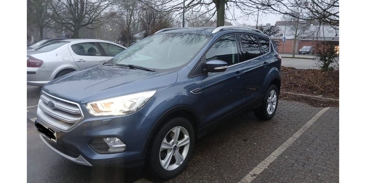 Ford Kuga 96.000 km 12.500 &euro; Duisburg 47167
