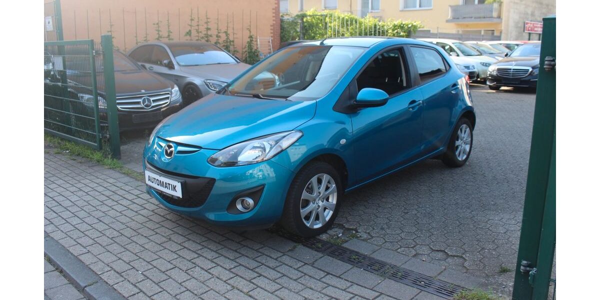 Mazda 2 64.500 km 9.850 &euro; Duisburg 47139