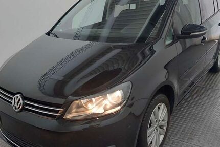 VW Touran 136.500 km 7.499 &euro; Bottrop 46236