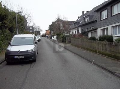 RUHIGE EINBAHNSTRAßE: BAULÜCKE MIT POTENTIAL zimmer