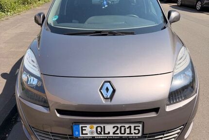 Renault Scenic 180.000 km 2.500 &euro; Essen 45143