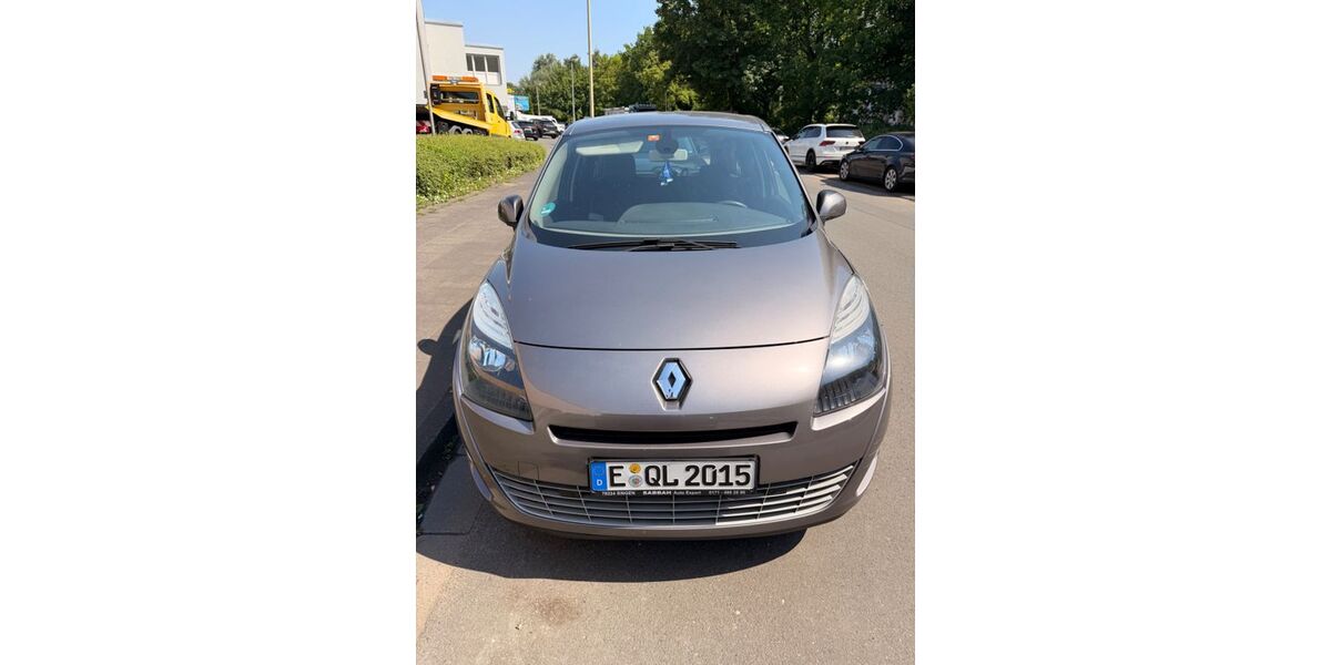 Renault Scenic 180.000 km 2.500 &euro; Essen 45143