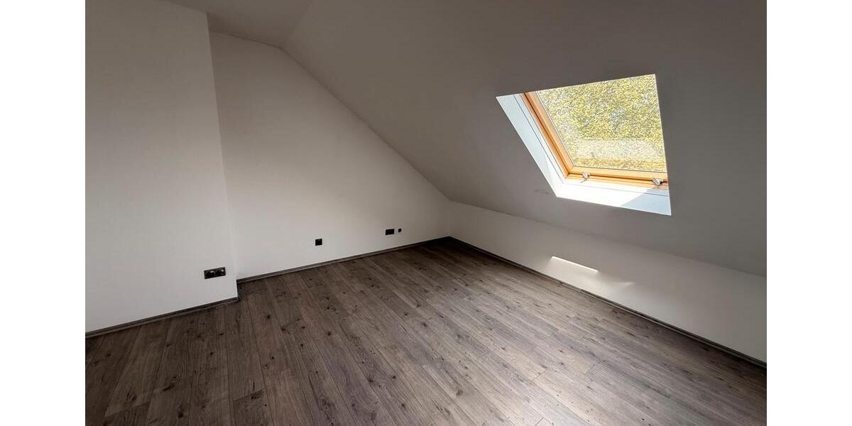 Dachgeschoßwohnung Bochum Werne - 2 Zimmer, 75 m&sup2;, 780&euro; | Angebot:26408151