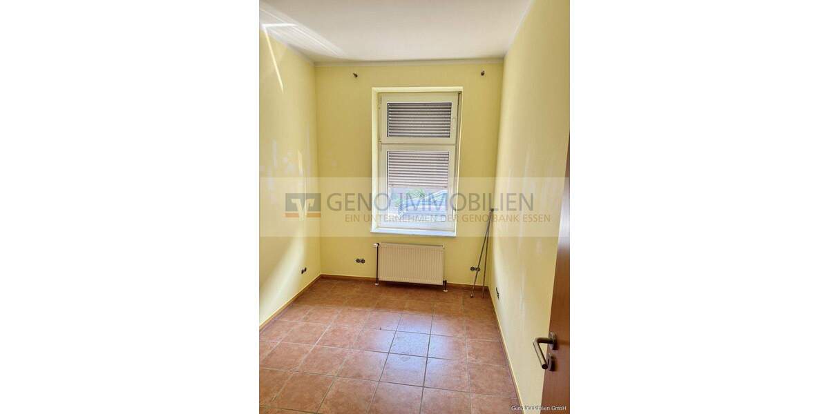 Mehrfamilienhaus, Wohnhaus Essen / Überruhr-Hinsel Überruhr-Hinsel - 9 Zimmer, 244 m&sup2;, 475.000&euro; | Angebot:25708871