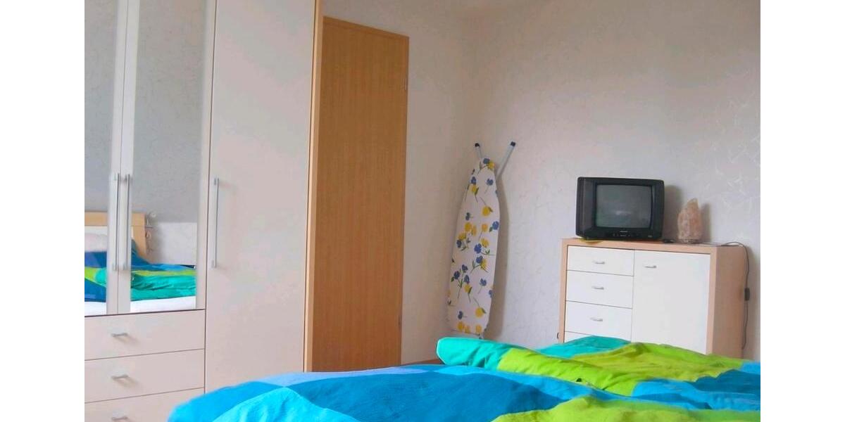 Dachgeschoßwohnung Oberhausen Alstaden - 3.5 Zimmer, 65 m&sup2;, 135.000&euro; | Angebot:27450771
