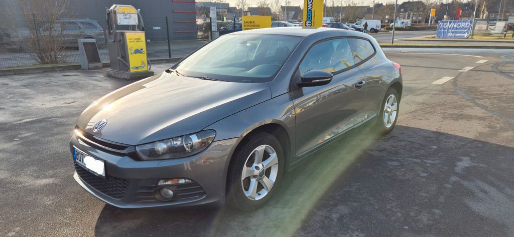 VW Scirocco 198.885 km 7.300 &euro; bottrop 46240