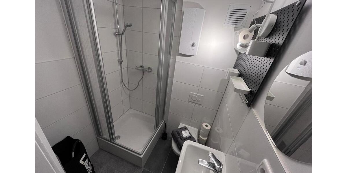 Möblierte Wohnung im 5-Parteienhaus mit Gemeinschaftsterrasse 1 zimmer