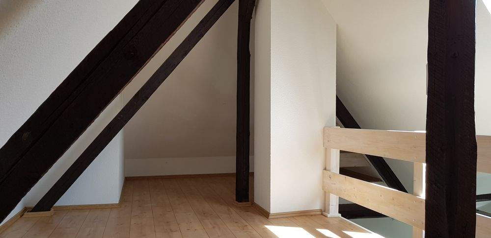 Stilvolle 3-Zimmer-Altbauwohnung mit offener Galerie -Tolle Wohnatmosphäre in ruhiger Lage 3 zimmer