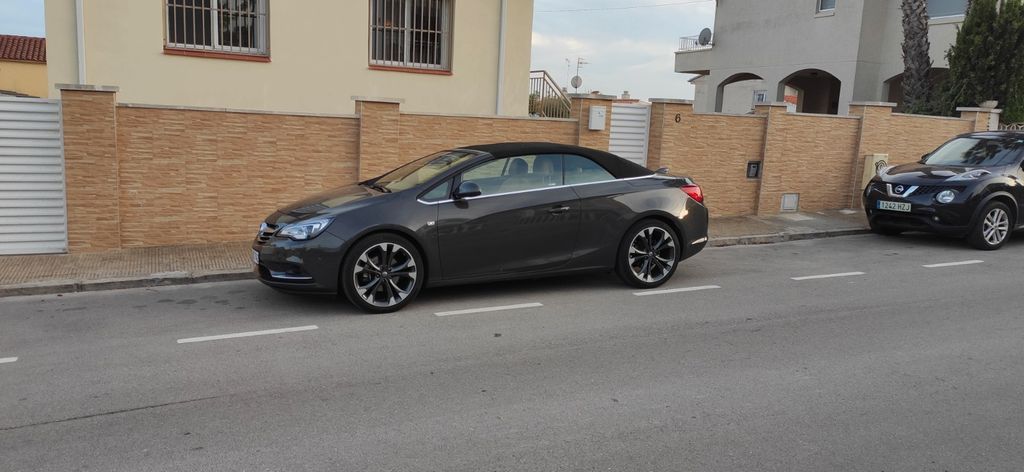 Opel Cascada 68.000 km 15.900 &euro; Voerde 46562
