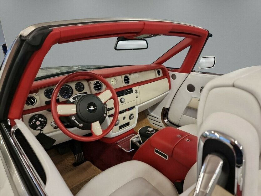 Rolls Royce Phantom Drophead Bespoke Spezial 21.800 km 195.000 € HAAN 42781
