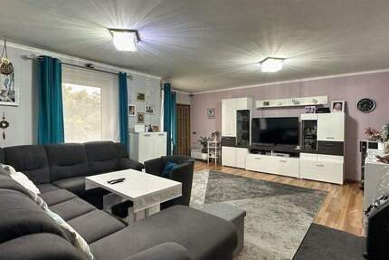 renovierte 3 Zimmer Wohnung, vollmöbliert 3 zimmer