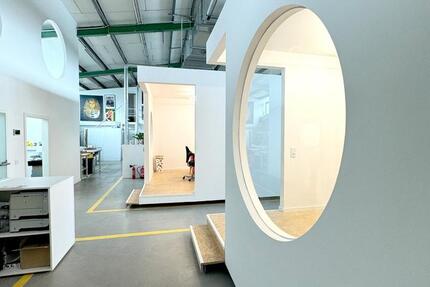 Zentral gelegene, möblierte Gewerbehalle mit variablen Nutzungsmöglichkeiten in Witten-Stockum zimmer