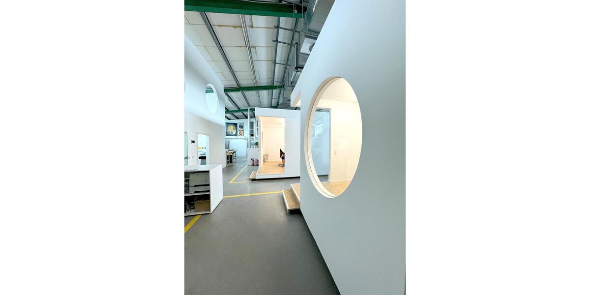 Zentral gelegene, möblierte Gewerbehalle mit variablen Nutzungsmöglichkeiten in Witten-Stockum zimmer