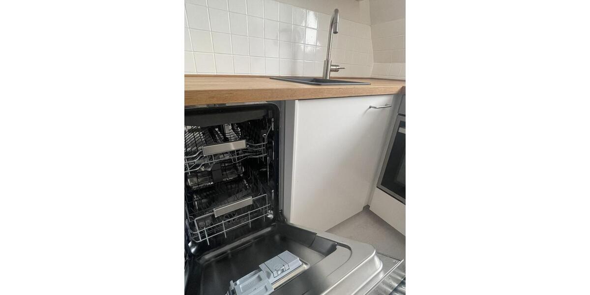 Charmante 2-Zimmer Dachgeschosswohnung in Duisburg-Laar 3 zimmer