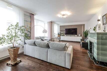 Wohnung zum Kaufen in Essen 269.000 € 178.6 m² 5.5 zimmer