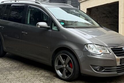 VW Touran 256.000 km 3.500 € Remscheid 42855