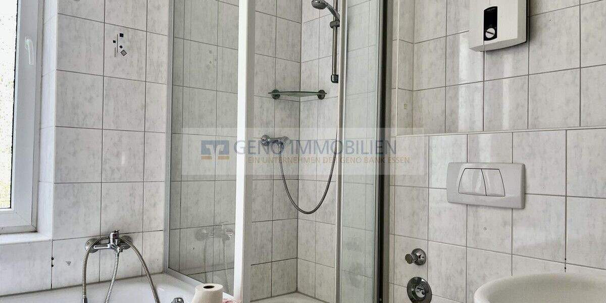 Mehrfamilienhaus, Wohnhaus Essen / Überruhr-Hinsel Überruhr-Hinsel - 9 Zimmer, 244 m&sup2;, 475.000&euro; | Angebot:25708871