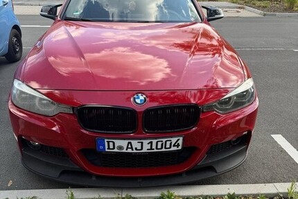 BMW 328 i F30