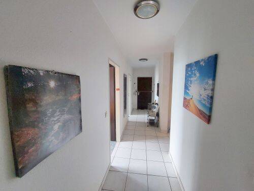 Gut geschnittene 3-Zimmer-ETW über den Dächern von Unterrath !