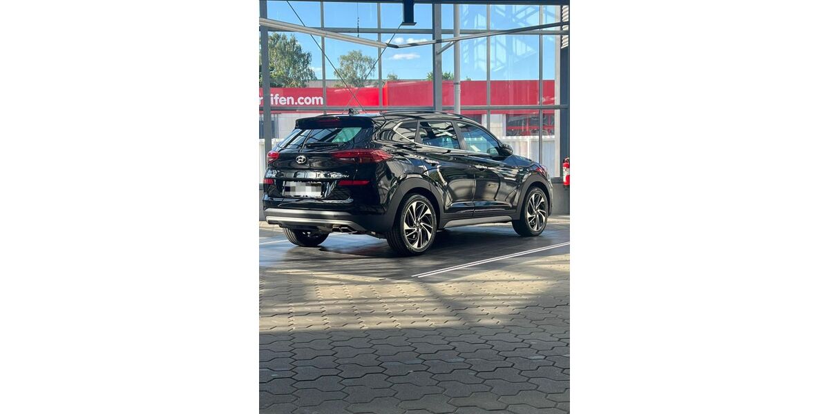 Hyundai TUCSON 144.000 km 18.200 &euro; Gelsenkirchen 45881
