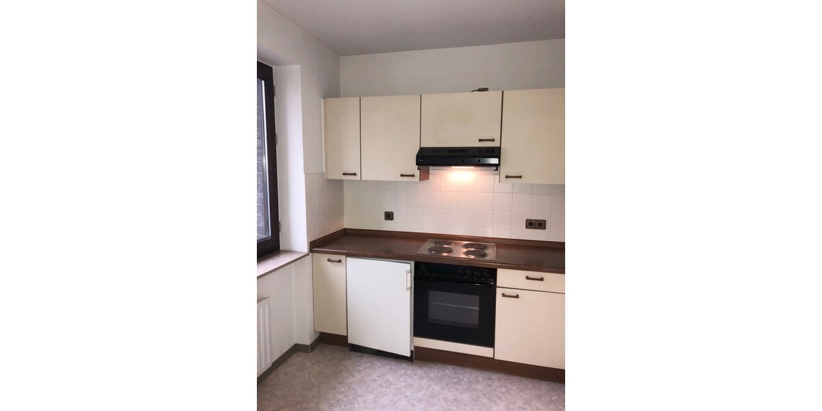 Essen-Frohnhausen - 33 qm - 1 Zimmer und separate Küche mit Einbauküche - modernes Duschbad - Etagenwohnung Essen Stadtbezirk III | Angebot:26935206