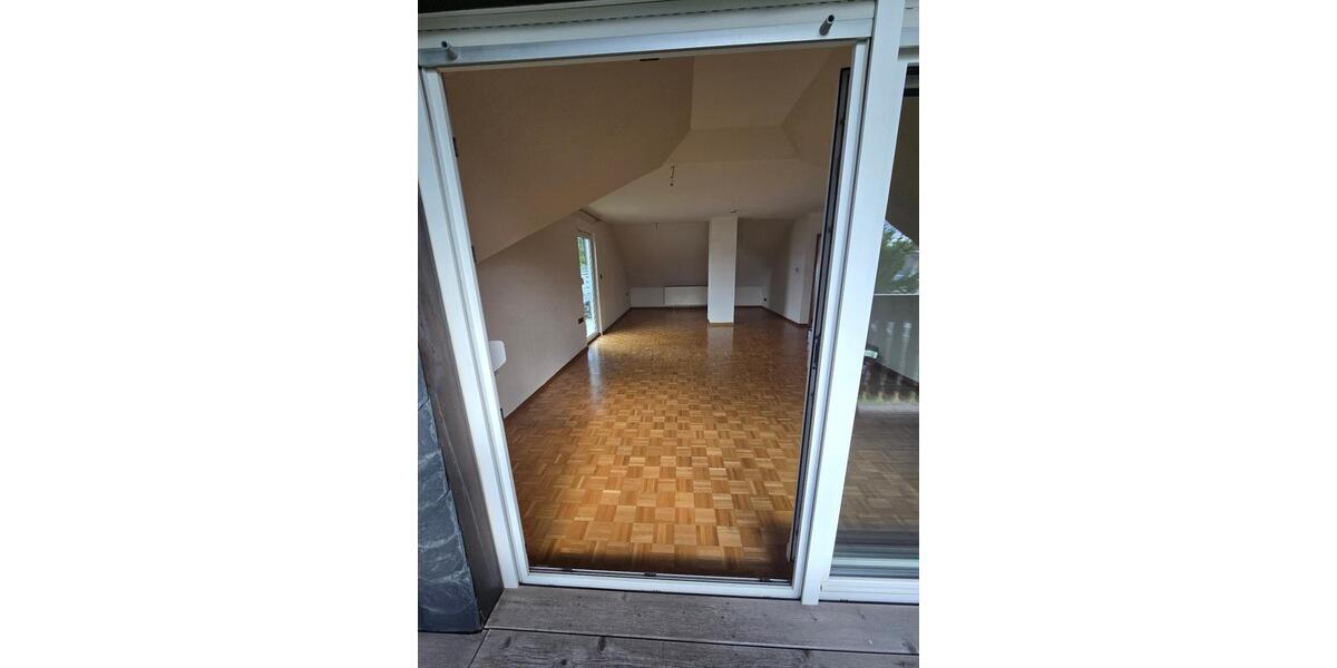 Etagenwohnung Velbert Velbert-Mitte - 3 Zimmer, 78 m&sup2;, 750&euro; | Angebot:25635890