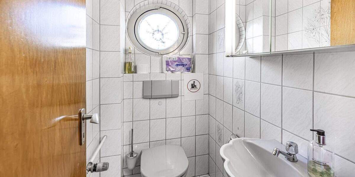 Reihenmittelhaus Wuppertal Ronsdorf - 4 Zimmer, 110 m&sup2;, 349.000&euro; | Angebot:23940476