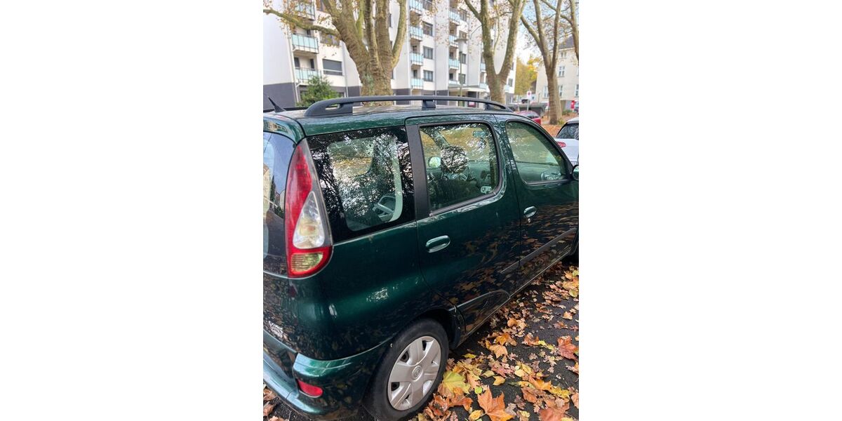 Toyota Yaris 280.000 km 2.500 &euro; Bochum 44866