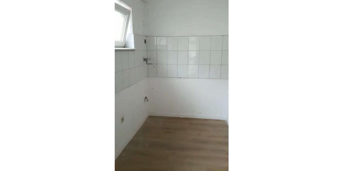 Etagenwohnung Essen Stadtbezirk IV - 1 Zimmer, 45 m&sup2;, 395&euro; | Angebot:24280196