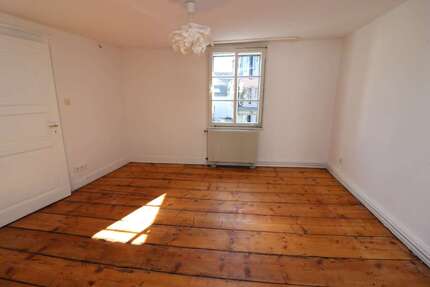 Wohnung Hattingen - 5 Zimmer, 160 m&sup2;, 800&euro; | Angebot:27491799