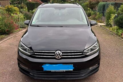 VW Touran 299.000 km 8.500 &euro; Velbert 42549