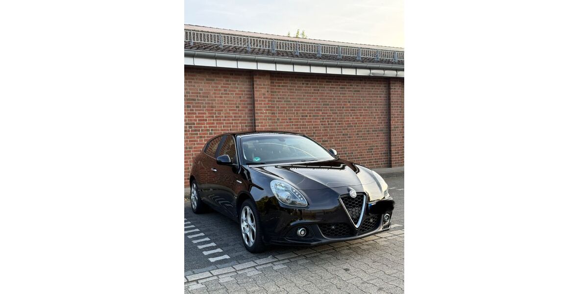 Alfa Romeo Giulietta 143.800 km 8.800 &euro; Oberhausen 46149