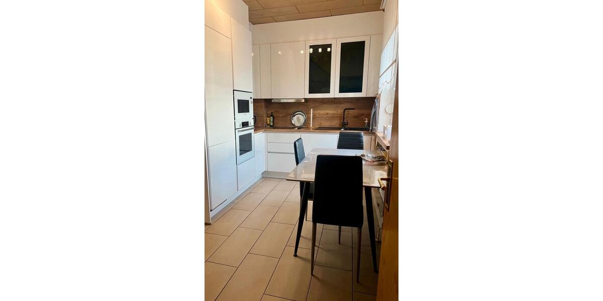 Reihenhaus Duisburg Rheinhausen - 3 Zimmer, 80 m&sup2;, 1.200&euro; | Angebot:25396681