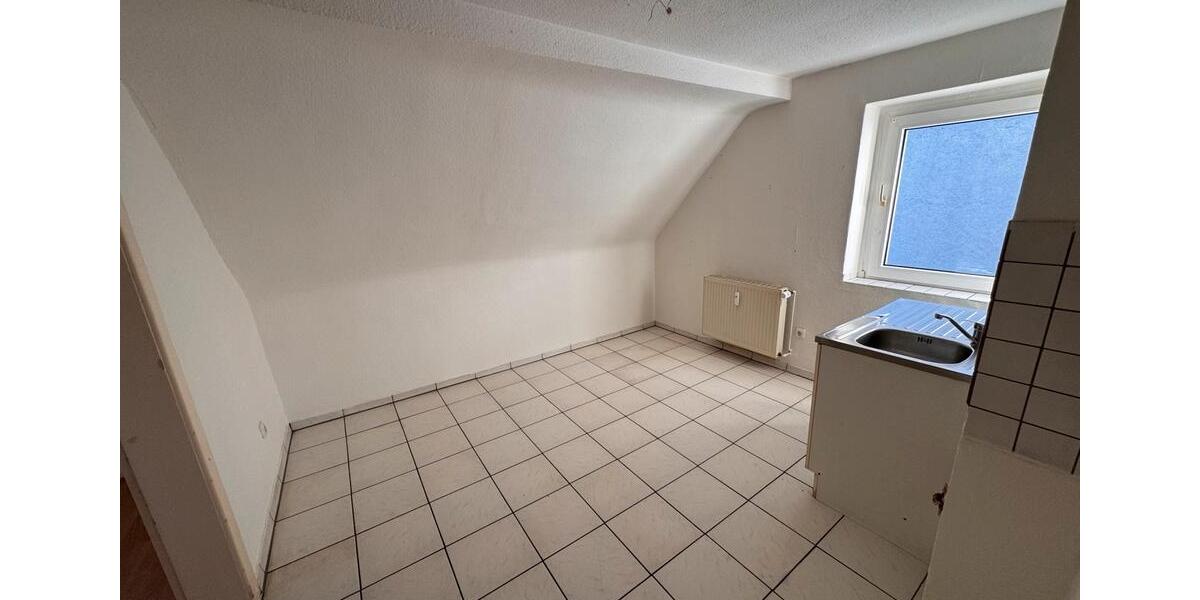 Dachgeschoßwohnung Gladbeck - 2.5 Zimmer, 44 m&sup2;, 439&euro; | Angebot:25635952