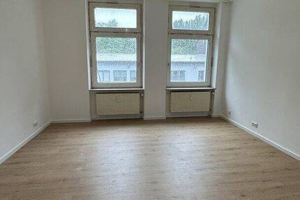 Wohnung Wuppertal Barmen - 4 Zimmer, 94 m&sup2;, 840&euro; | Angebot:26801703