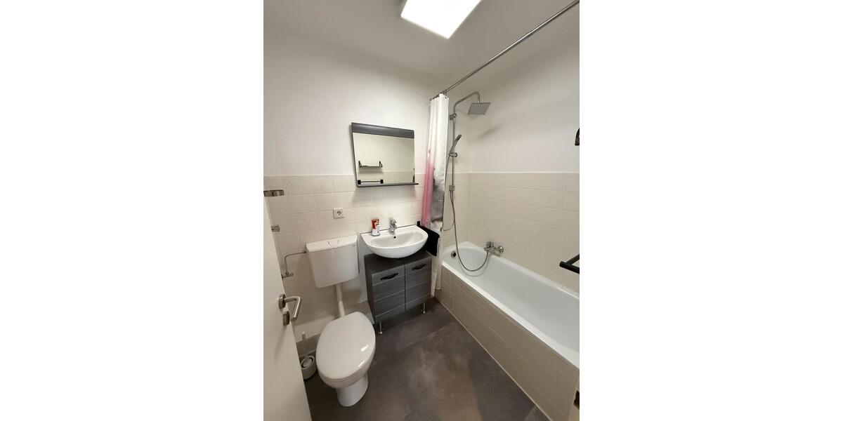 Etagenwohnung Moers - 1 Zimmer, 41 m&sup2;, 600&euro; | Angebot:25538412