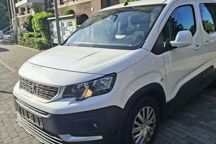 Peugeot Rifter 123.000 km 10.800 &euro; Mülheim an der Ruhr 45473