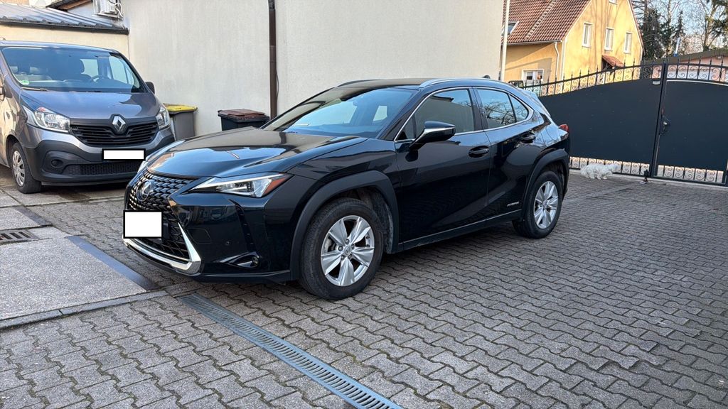 Lexus UX 52.000 km 22.609 &euro; Bottrop 46240