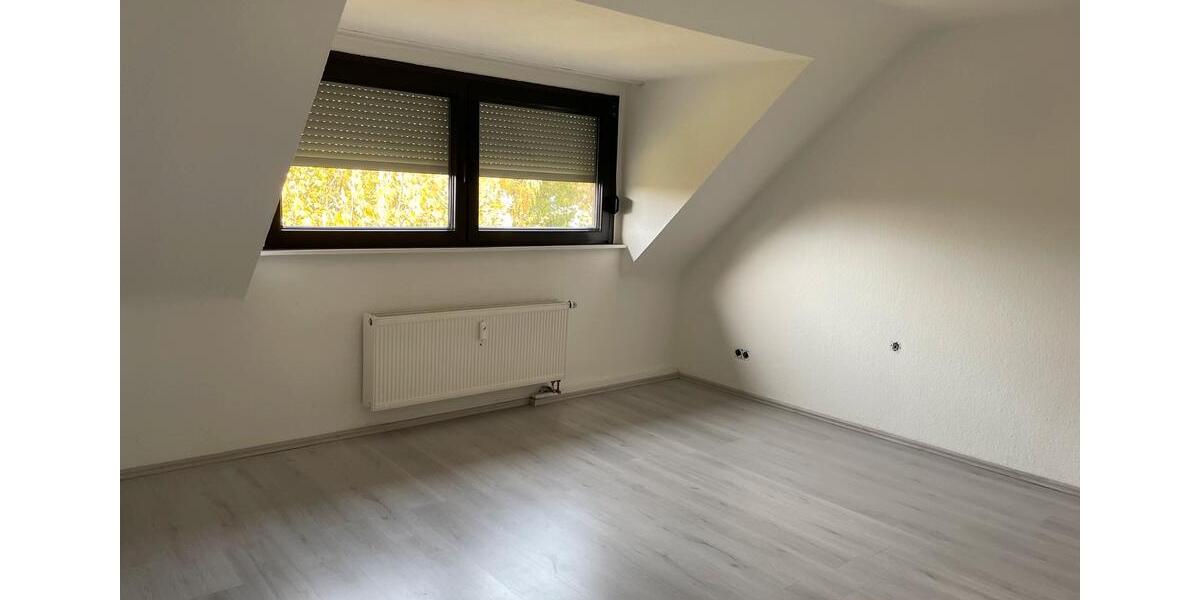 DG Wohnung renoviert- frei- bitte alles lesen❗️ 3.5 zimmer