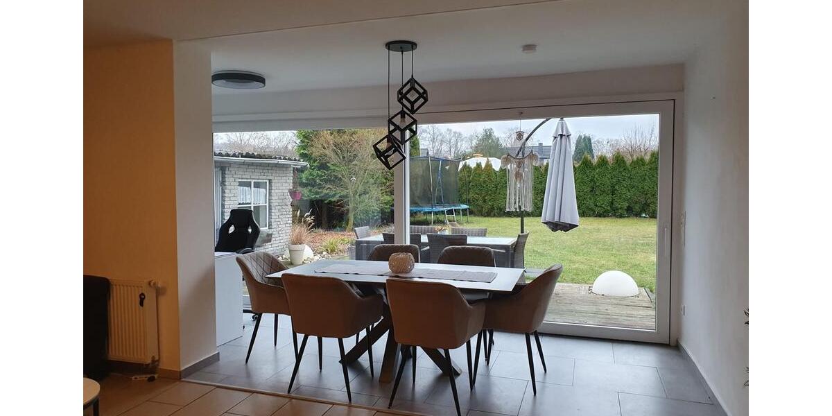 Doppelhaushälfte mal anders! Untere Etage zum Verkauf! 4.5 zimmer