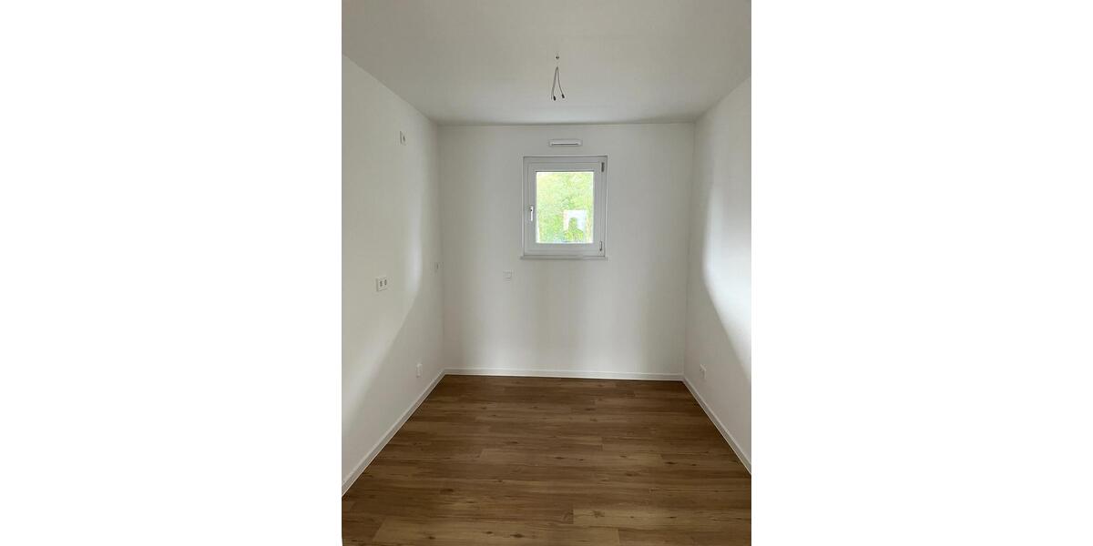 Etagenwohnung Essen Stadtbezirk V - 2 Zimmer, 65 m&sup2;, 668&euro; | Angebot:26257210