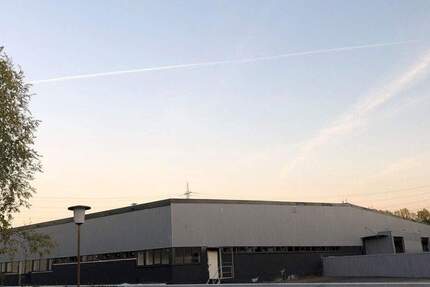 Gepflegte Lagerhalle mit Verladerampe in Altenessen zu vermieten. Provisionsfrei! zimmer