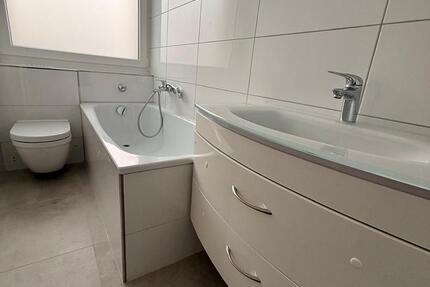 Kernsanierte 3 Zimmer Wohnung mit Balkon und Garage 3 zimmer