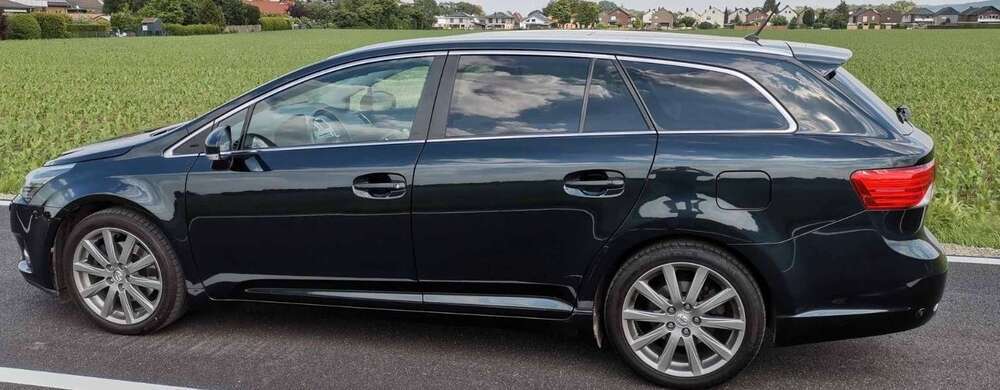 Avensis