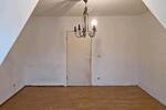 Dachgeschoßwohnung Essen Stadtbezirk III - 3 Zimmer, 78 m&sup2;, 950&euro; | Angebot:25804028