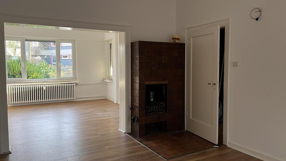 Mülheim, Kluse 48 am Waldrand und doch zentrale Lage und schöner Garten 4 zimmer