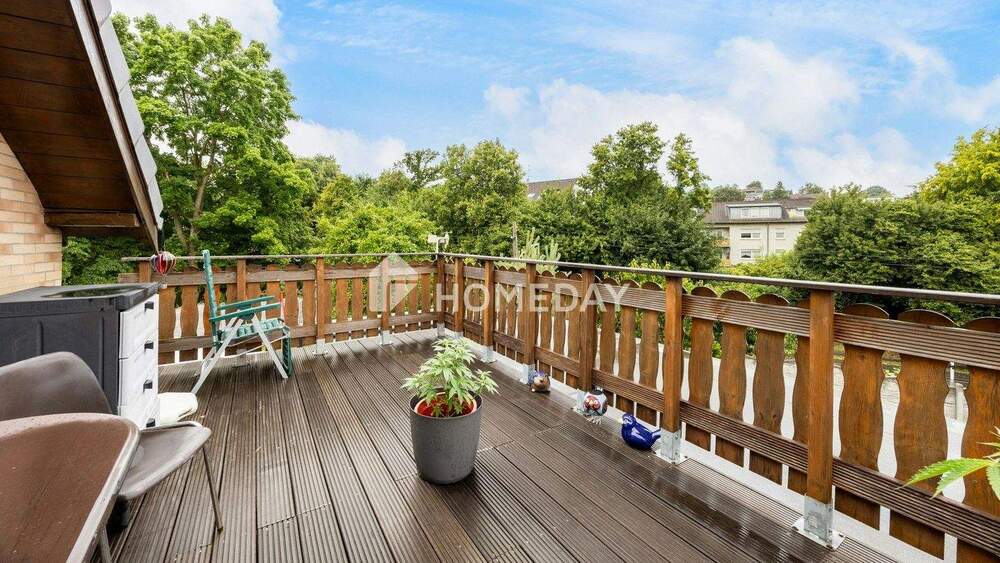 Einfamilienhaus mit Einliegerwohnung, großem Grundstück und vielseitigen Nutzungsmöglichkeiten 8 zimmer